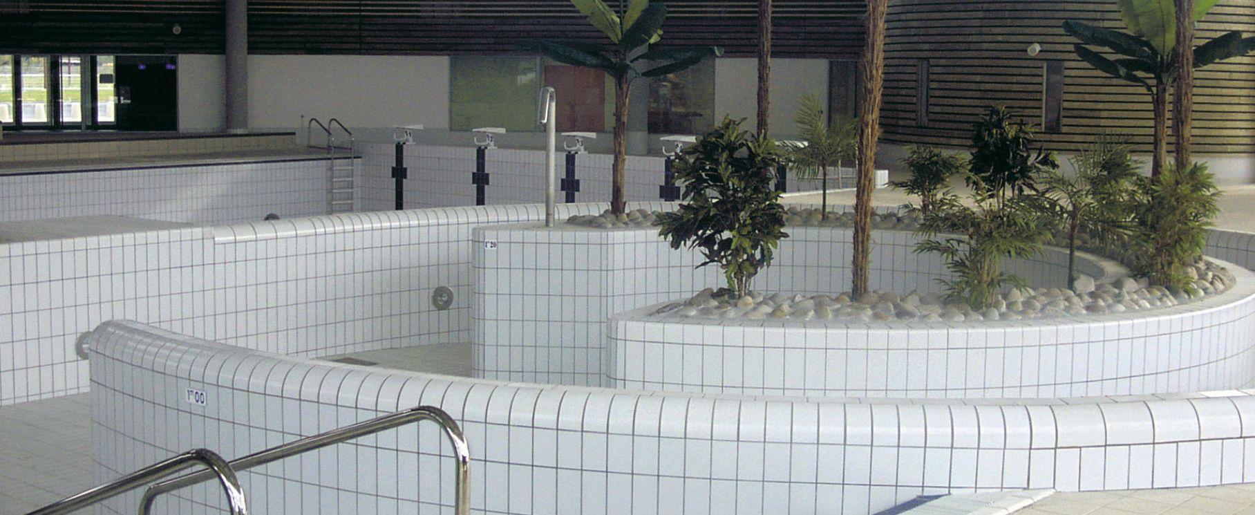 Piscina di Dombasle | Casalgrande Padana Piscina di Dombasle | Casalgrande Padana