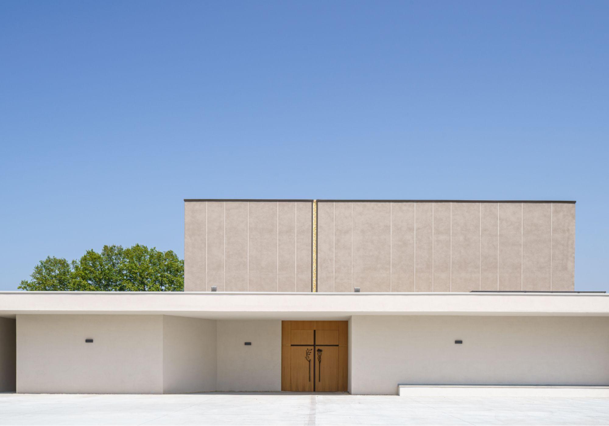 New Resurrezione di Nostro Signore Parish Complex Article by Sara Costi | Casalgrande Padana New Resurrezione di Nostro Signore Parish Complex Article by Sara Costi | Casalgrande Padana