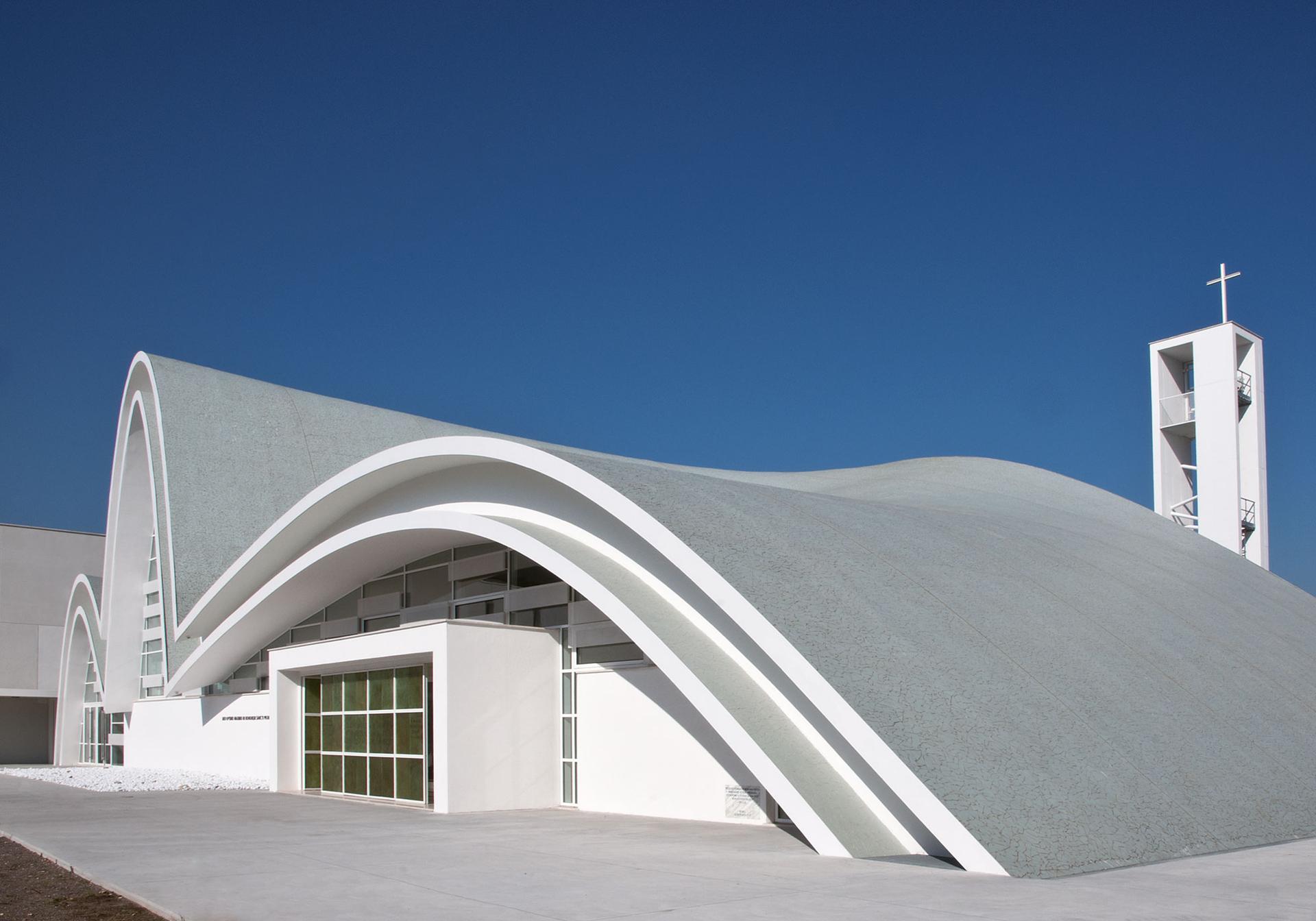 SAN PIO DA PIETRALCINA CHURCH COMPOUND | Casalgrande Padana SAN PIO DA PIETRALCINA CHURCH COMPOUND | Casalgrande Padana