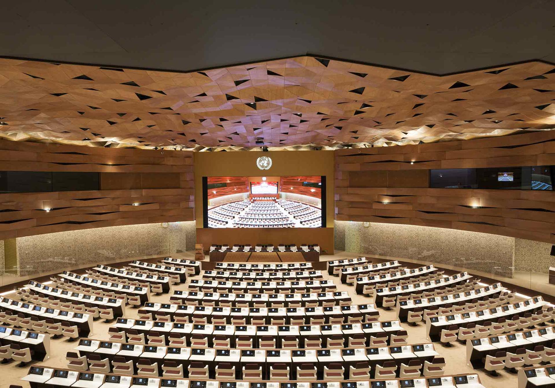 Room XIX of the United Nations | Casalgrande Padana