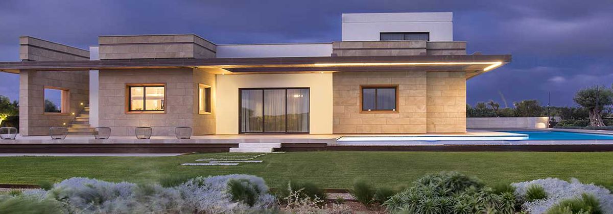 Villa Rihana: a project inspired by the view of the horizon over the sea Villa Rihana: a project inspired by the view of the horizon over the sea